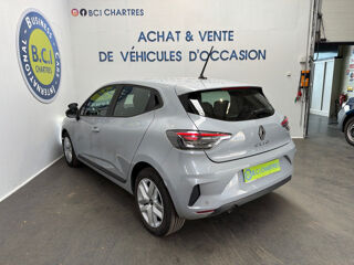 Clio V 1.5 BLUE DCI 100CH EVOLUTION AUTO ECOLE 2024 occasion 28630 Nogent-le-Phaye