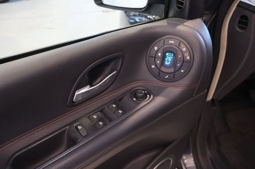Grand Espace 2.0 DCI 175CH FAP CELEBRATION BVA 2009 occasion 95200 Sarcelles