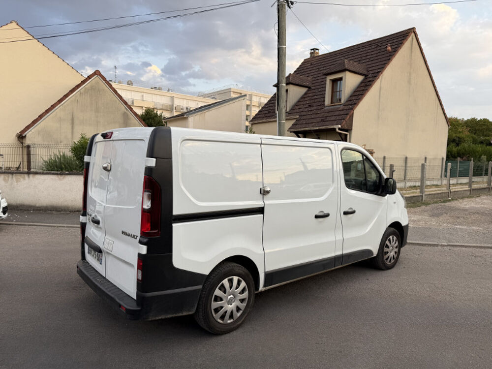 Trafic L1H1 1200 1.6 DCI 120CH CONFORT EURO6 2017 occasion 95480 PIERRELAYE