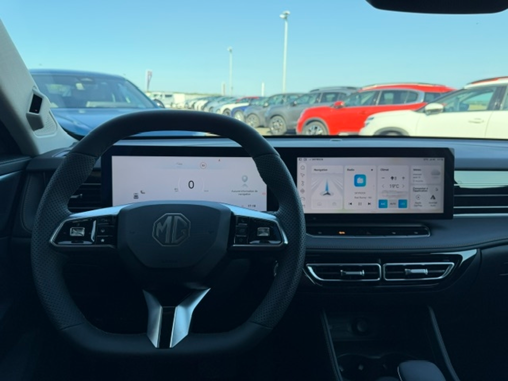 MG.EHS 1.5 HYBRID+ 224CH LUXURY 2026 occasion 16400 Puymoyen