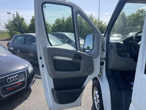 Boxer 330 L1H1 2.2 HDI100 COMBI CFT 9PL 2007 occasion 28700 Auneau
