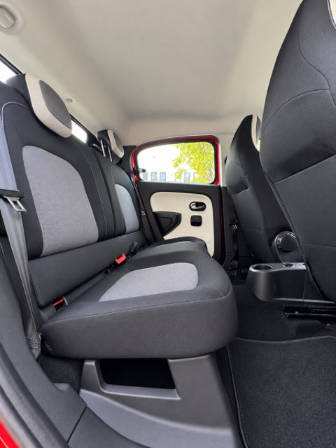 Twingo III 1.0 SCE 70CH ZEN ECO&sup2; / PREMI&Egrave;RE MAIN / 49 000 KMS / FULL EN 2017 occasion 94260 Fresnes