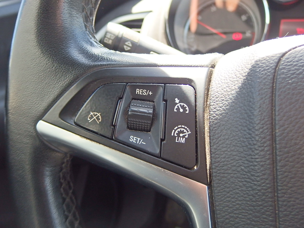 Astra 1.6 CDTI 110CH ECOFLEX COSMO START&STOP 2015 occasion 10600 Savi&egrave;res