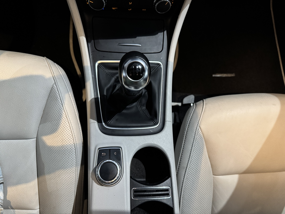 Classe A 160 CDI BUSINESS 1 ERE MAIN 2014 occasion 12000 RODEZ