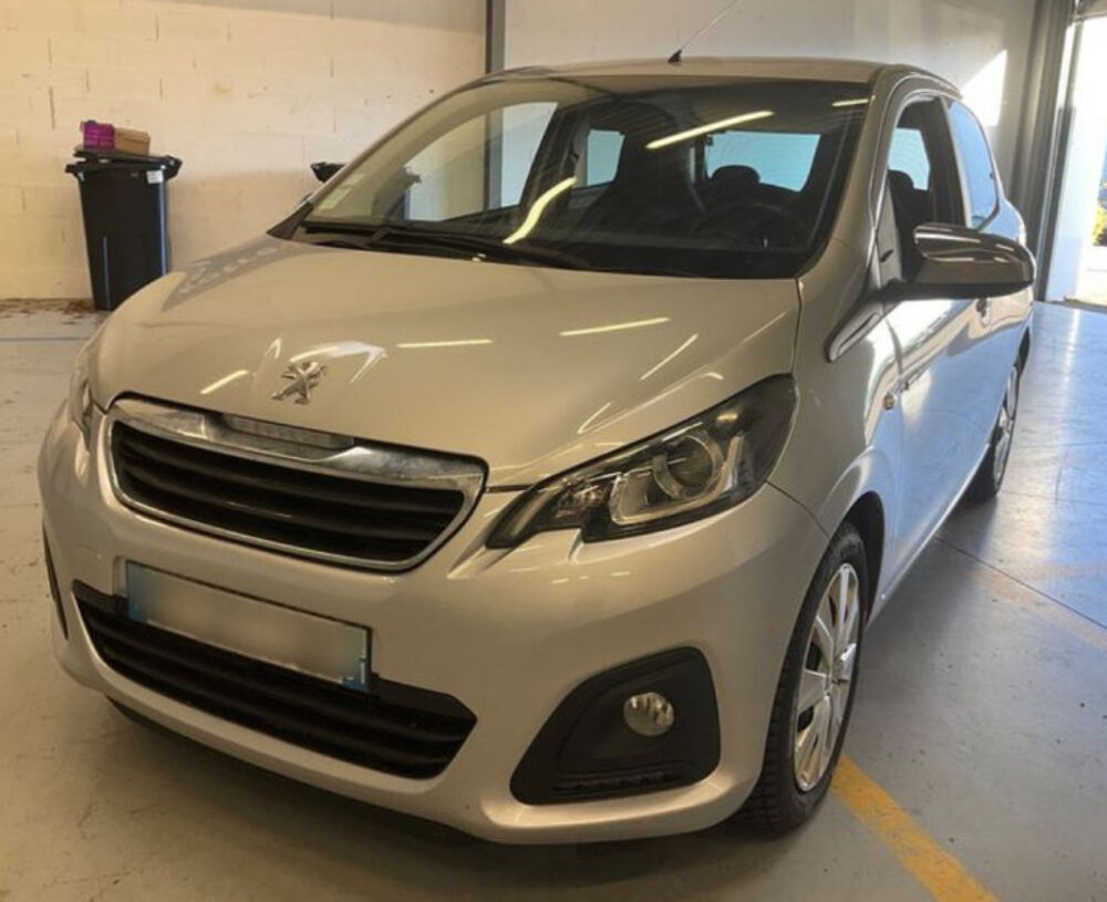 108 1.0 VTI STYLE ETG5 5P 2016 occasion 06400 Cannes