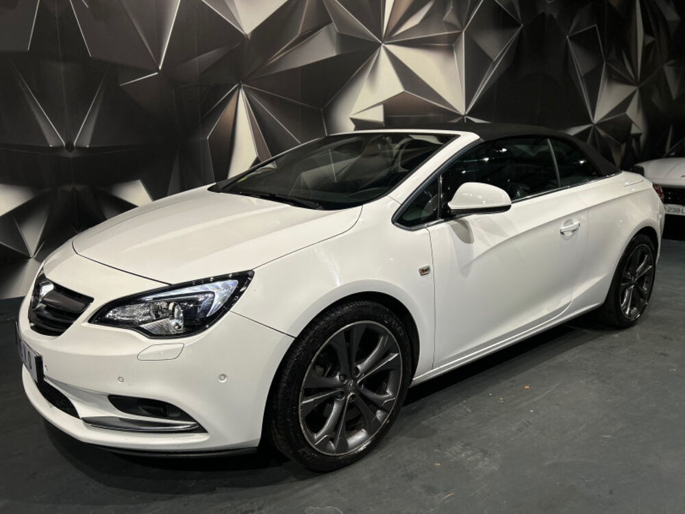 Cascada 2.0 CDTI 165CH COSMO PACK START&STOP 2016 occasion 63170 Aubi&egrave;re