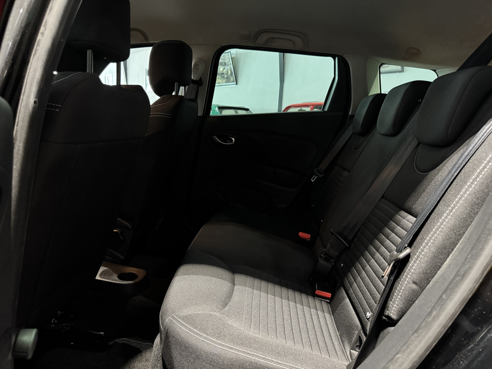 Clio IV 1.5 DCI 90CH EDC PREMIERE MAIN 2016 occasion 12000 RODEZ