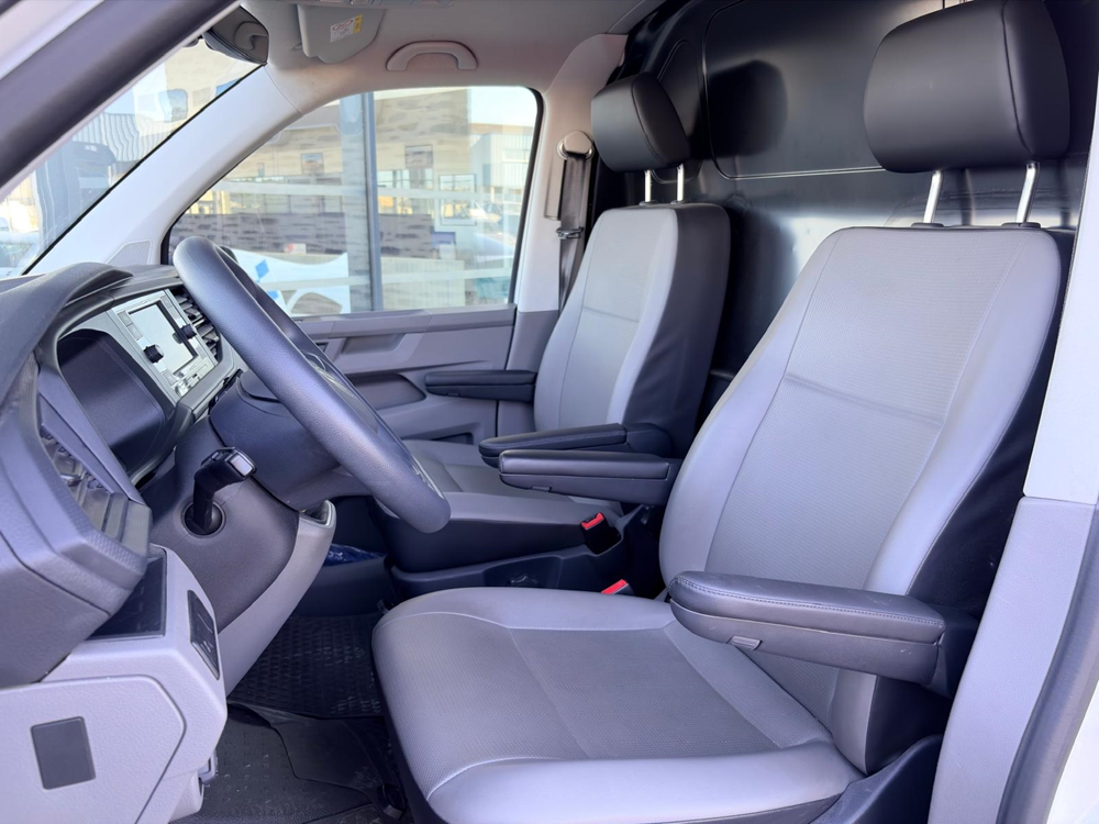 Transporter 2.8T L1H1 2.0 TDI 150CH BUSINESS PLUS 2022 occasion 49070 Saint-L&eacute;ger-de-Lini&egrave;res