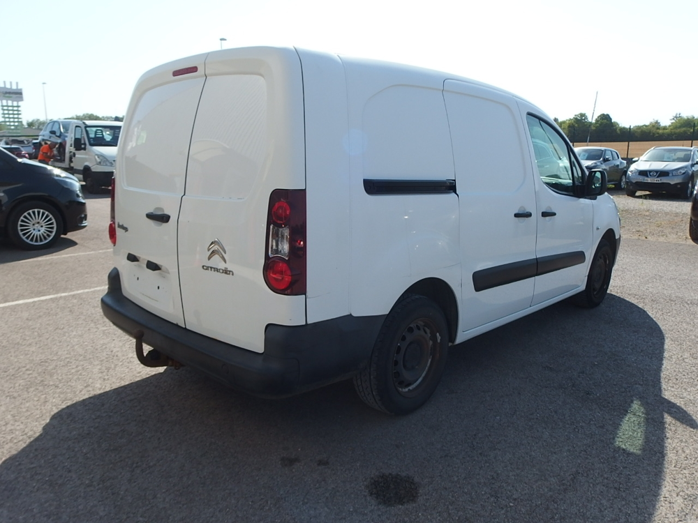 Berlingo M 1.6 BLUEHDI 100 CONFORT 2017 occasion 10600 Savi&egrave;res