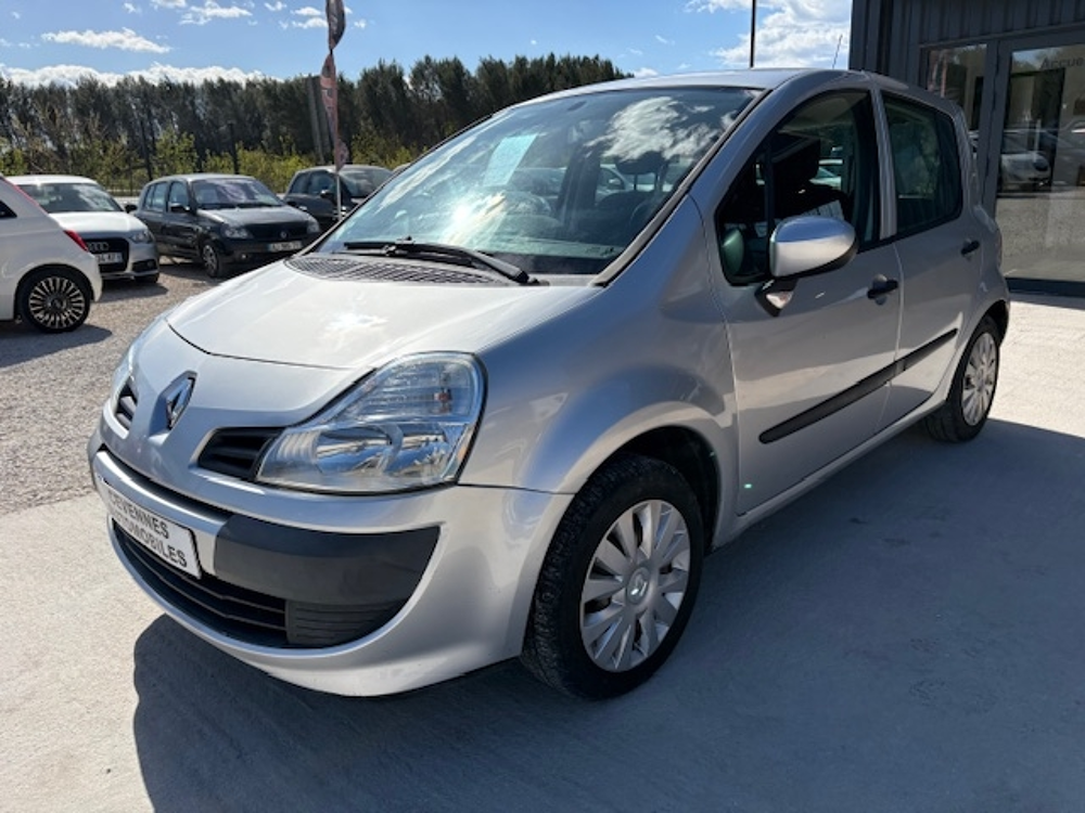 Modus 1.5 DCI 75CH EXPRESSION CLIM DISTRIBUTION NEUVE 2013 occasion 30360 V&eacute;z&eacute;nobres