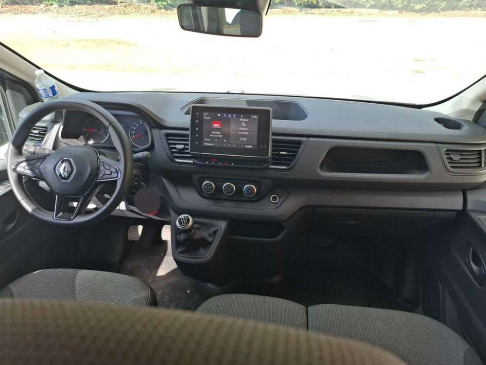 Trafic L2 2.0 BLUE DCI 150CH S&S ZEN 9 PLACES 2023 occasion 56530 Qu&eacute;ven
