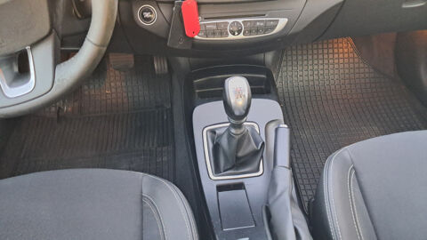 Laguna III 1.5 DCI 110CH FAP BLACK EDITION CHAMPION ECO&sup2; 2011 occasion 50720 Barenton