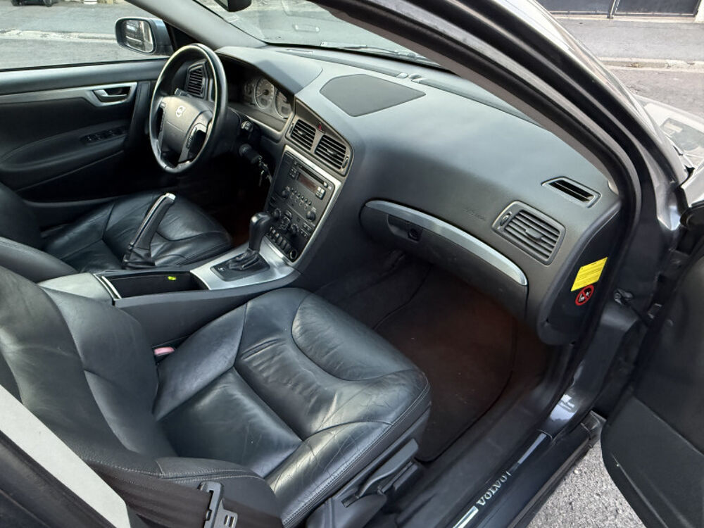 V70 2.4 D 130CH SUMMUM GEARTRONIC 2005 occasion 95480 PIERRELAYE