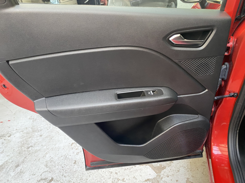 Captur 1.0 TCE 90CH TECHNO- EXPORT POSSIBLE 13 741,67 HT -CARPLAY S 2023 occasion 78800 HOUILLES