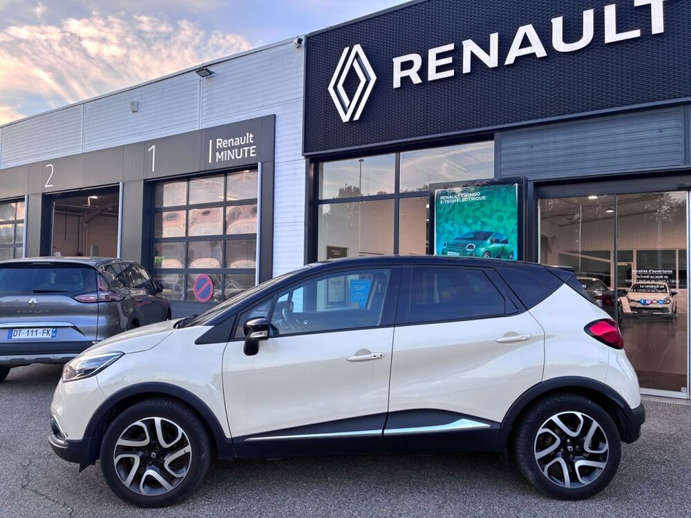 Captur 0.9 TCE 90CH STOP&START ENERGY INTENS EURO6 114G 2016 2016 occasion 38130 ECHIROLLES