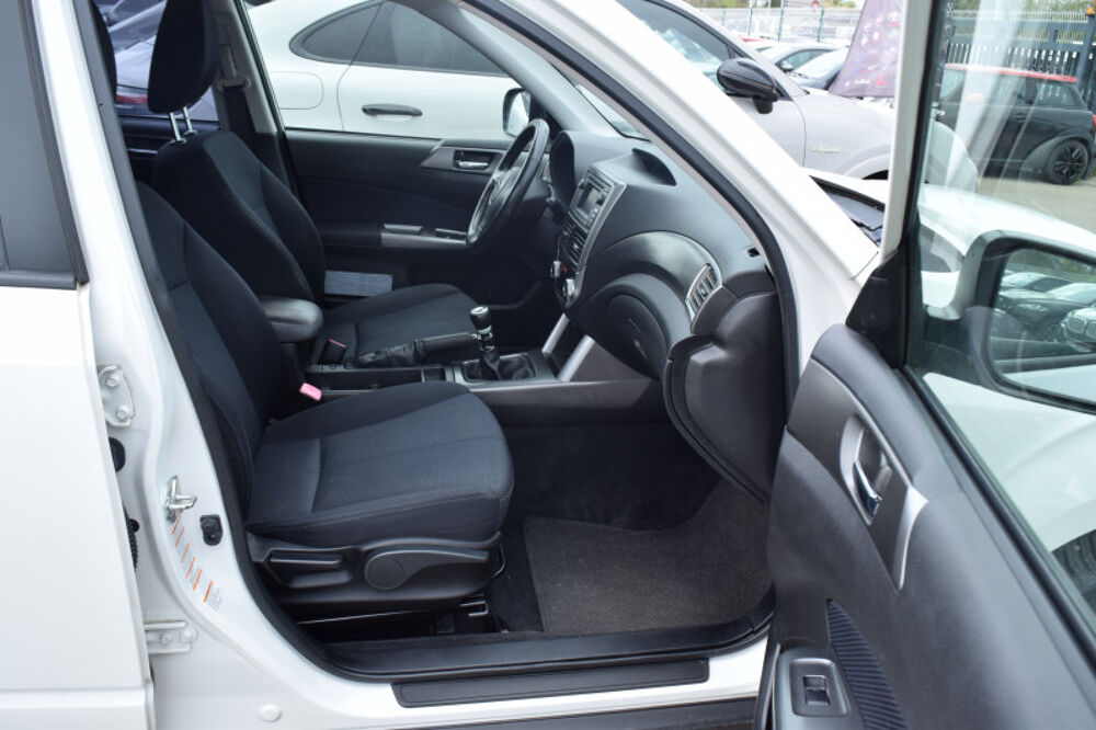 Forester 2.0 D BOXER DIESEL AWD 2012 occasion 34740 Vendargues