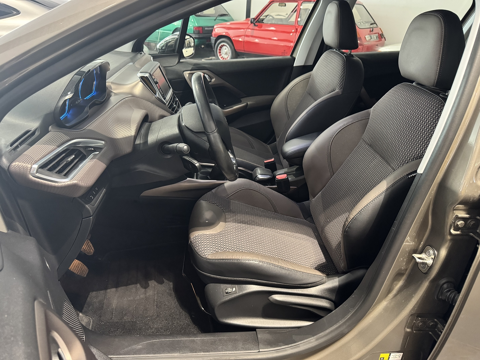 2008 1.6 BLUEHDI 100CH ALLURE 50 200 KM PREMIERE MAIN 2015 occasion 12000 RODEZ