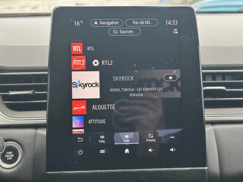 Captur INTENS MILD HYBRID 140 EDC PARK ASSIST 2021 occasion 16400 Puymoyen