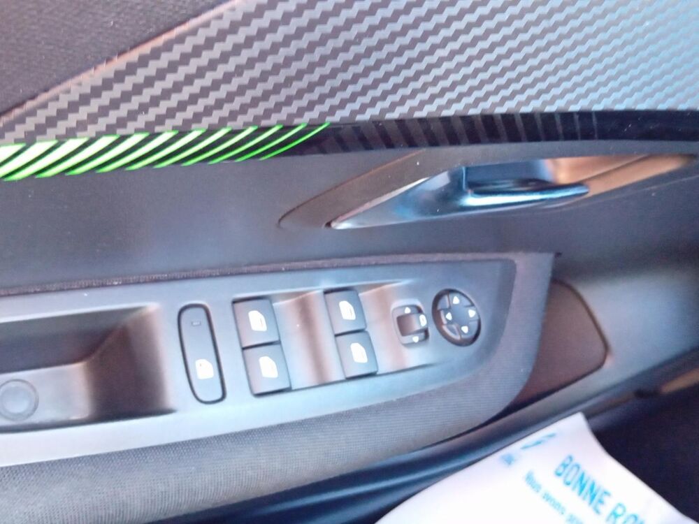 208 1.2 PureTech 100ch S&S Active / Pack navigation 2024 occasion 28500 Vernouillet