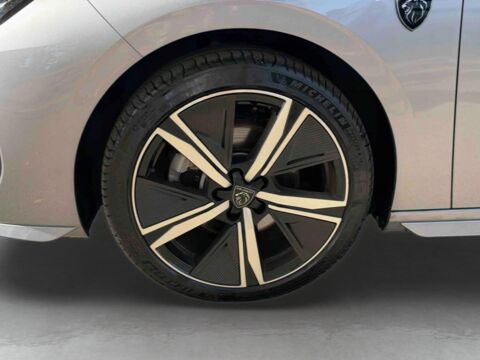 308 1.2 Hybrid 145ch GT e-DCS6 2025 occasion 28500 Vernouillet