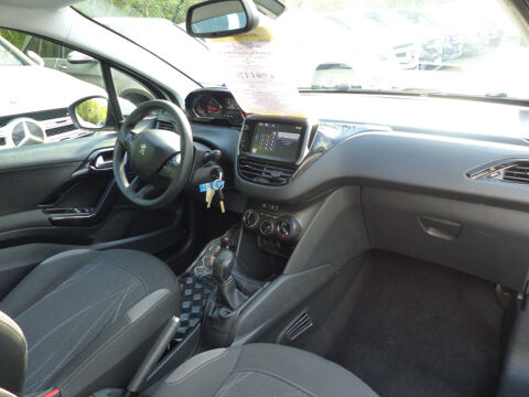 208 1.0 PURETECH ACTIVE 3P 2014 occasion 77144 Mont&eacute;vrain