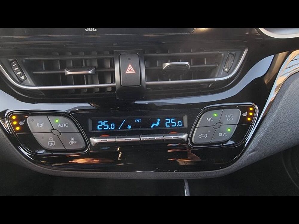 C-HR 2.0 Hybride 184ch Collection E-CVT 2022 occasion 78860 ST NOM LA BRETECHE
