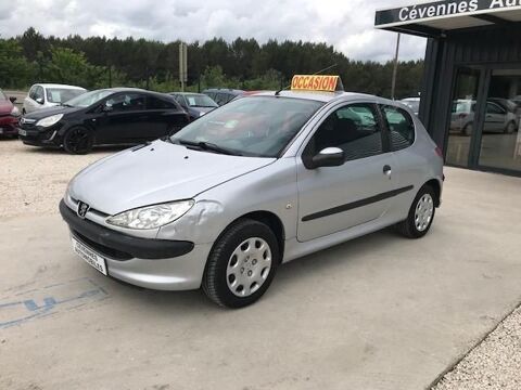 Peugeot 206 1.4 HDI URBAN CLIM 3 PORTES DISTRIBUTION