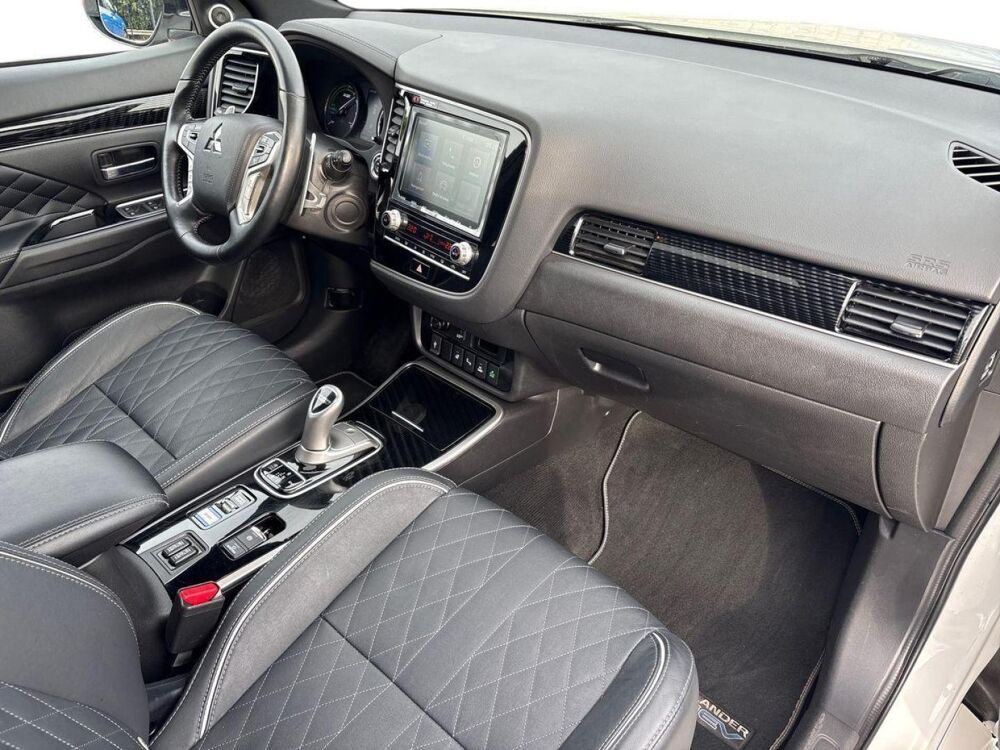 Outlander PHEV Twin Motor Instyle 4WD Euro6d-T EVAP 5cv 2020 occasion 13730 ST VICTORET