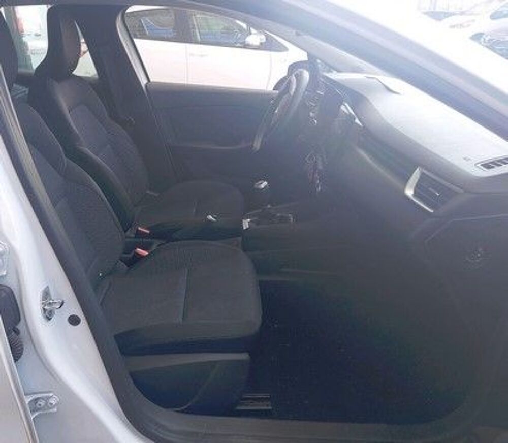 Clio V 1.5 BLUE DCI 100CH BUSINESS 21N 2022 occasion 38070 Saint-Quentin-Fallavier