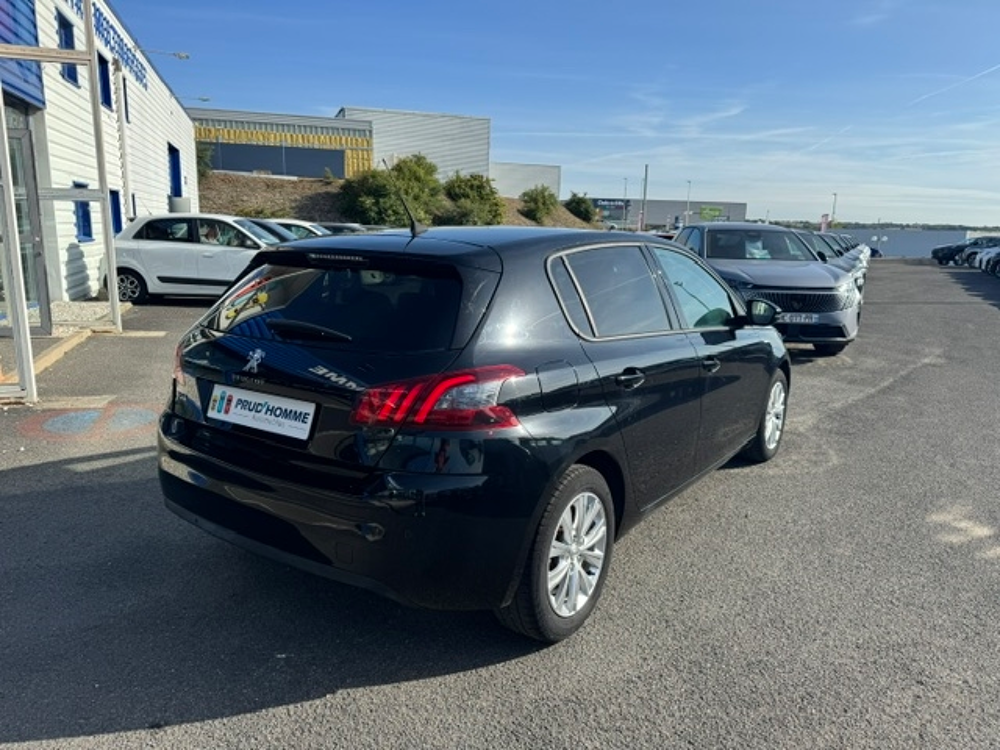 308 1.2 PURETECH 130CH STYLE DISTRIBUTION NEUVE 2020 occasion 16400 Puymoyen