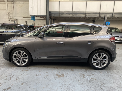 Scenic IV 1.7 BLUE DCI 120CH INTENS - TRES PROPRE - DISPONIBLE RAPIDEM 2019 occasion 78800 HOUILLES