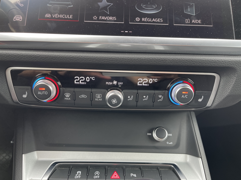 Q3 35 TFSI 150CH DESIGN S TRONIC 7 2022 occasion 33700 M&eacute;rignac