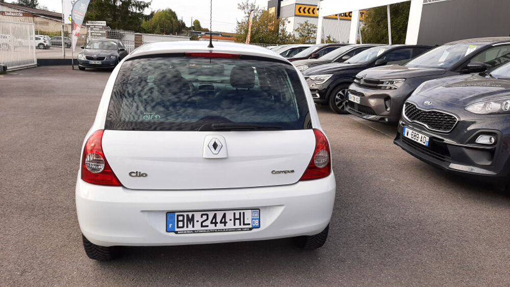 Clio II 1.2 16V 75CH CAMPUS.COM ECO&sup2; 5P 2011 occasion 08000 Warcq
