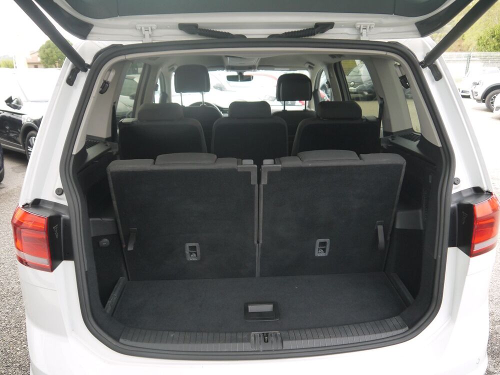 Touran 1.4 TSI 150CH BLUEMOTION TECHNOLOGY SOUND 7 PLACES 2017 occasion 38260 La C&ocirc;te-Saint-Andr&eacute;