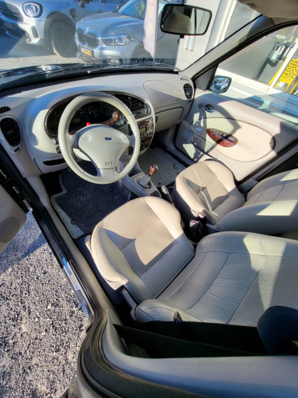 Fiesta 1.25 75CH ELANCE 5P 2000 occasion 33700 M&eacute;rignac