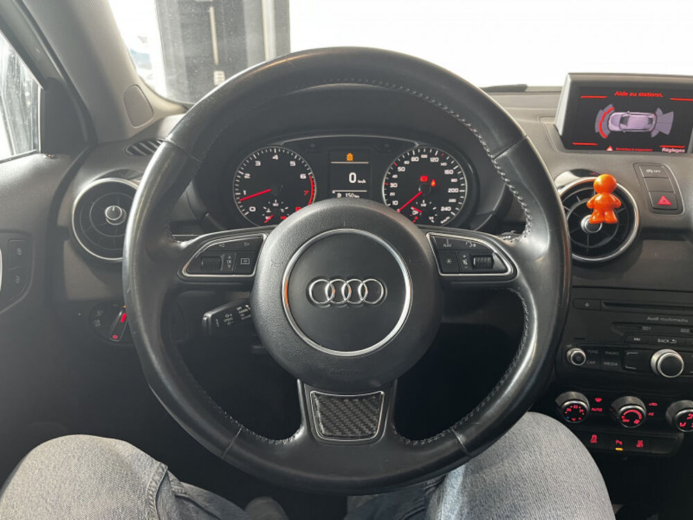 A1 1.2 TFSI 86CH AMBITION LUXE 2012 occasion 09000 Foix