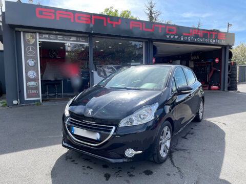 Peugeot 208 1.2 PURETECH ALLURE 5P NOIRE