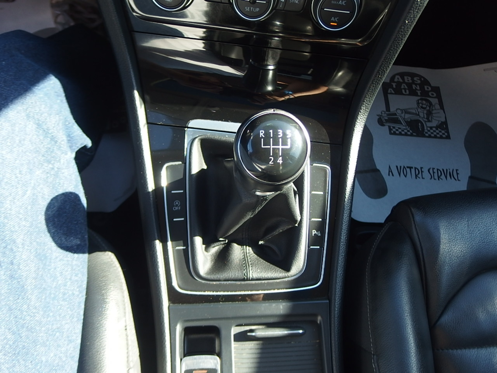 Golf 1.6 TDI 105CH BLUEMOTION TECHNOLOGY FAP CARAT 5P 2012 occasion 10600 Savi&egrave;res