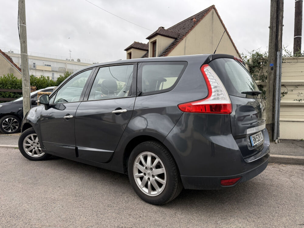 Grand Sc&eacute;nic III 1.9 DCI 130CH FAP PRIVILEGE EURO5 5 PLACES 2011 occasion 95480 PIERRELAYE