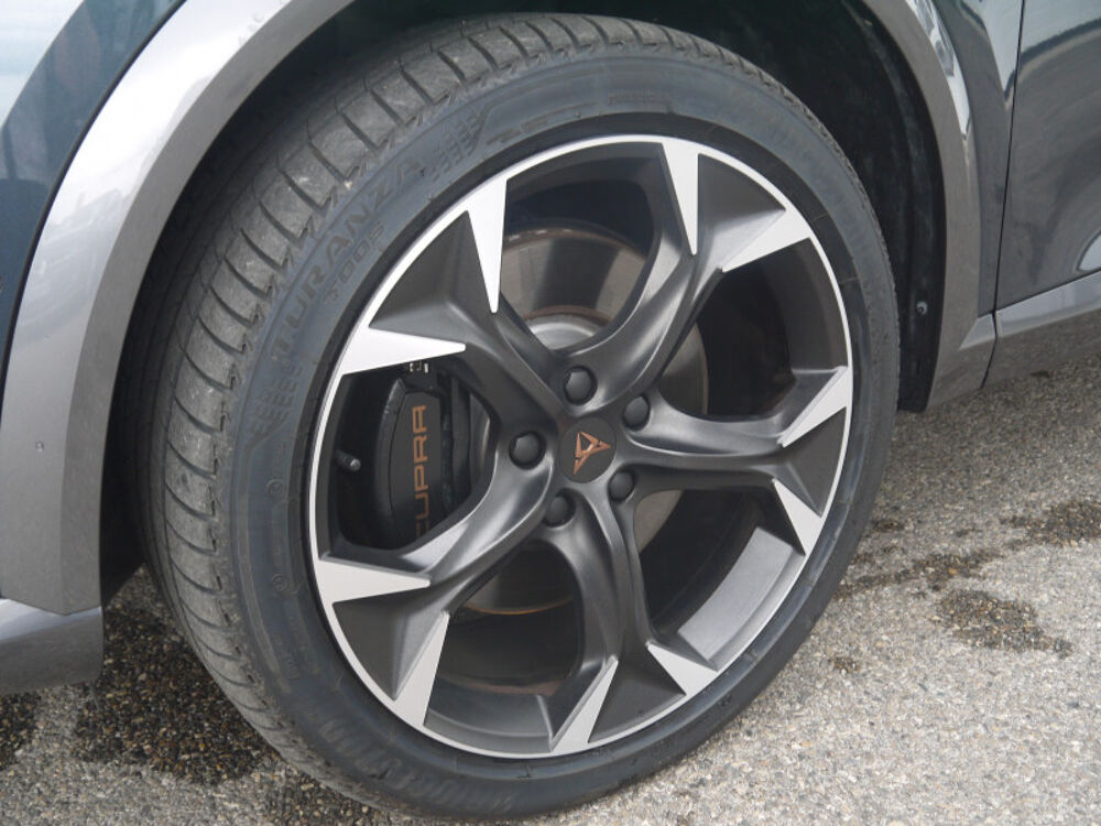 Formentor 1.4 E-HYBRID RECHARGEABLE 245CH VZ DSG6 2024 occasion 38260 La C&ocirc;te-Saint-Andr&eacute;