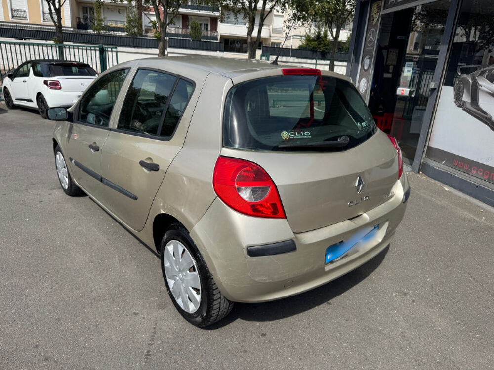 Clio III 1.5 DCI 70CH CONFORT PACK CLIM DYNAMIQUE 5P 2006 occasion 93220 Gagny
