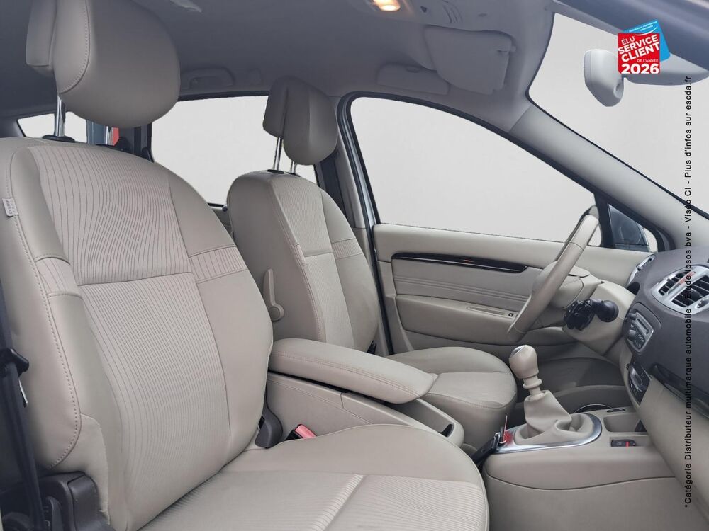 Grand Sc&eacute;nic II 1.9 dCi 130ch FAP Privil&egrave;ge Euro5 5 places 2009 occasion 57970 Illange