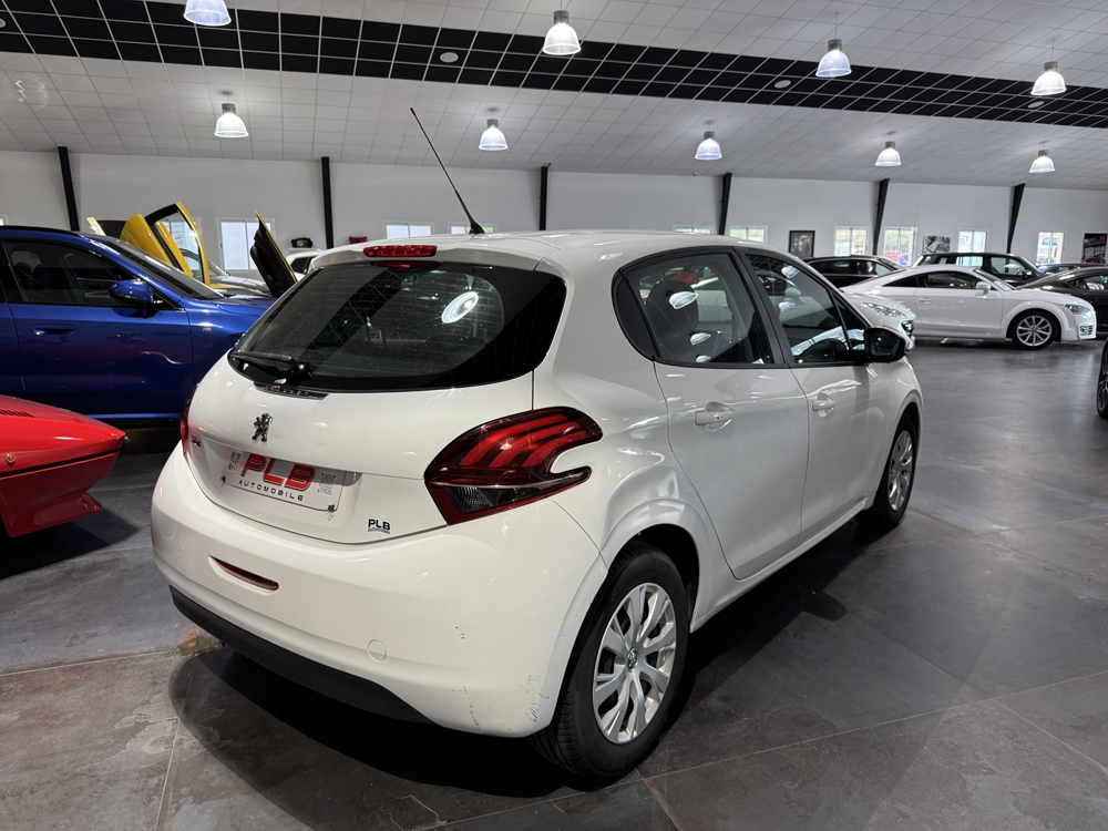 208 ESSENCE 82CH ACTIVE 5P PLB AUTO 2015 occasion 12000 RODEZ