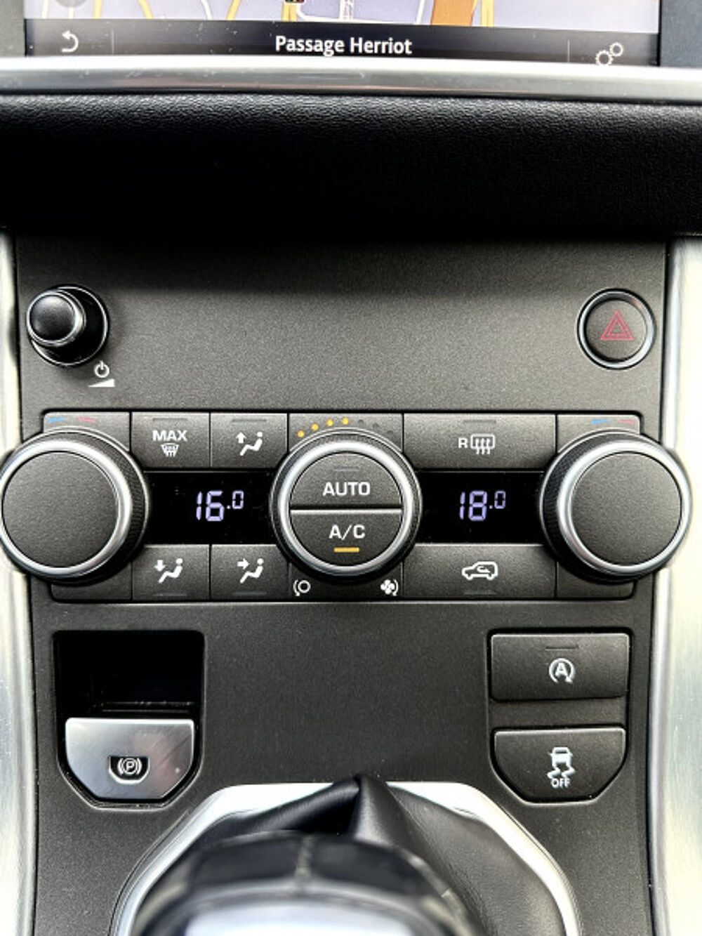Range Rover Evoque 2.0 ED4 150 HSE BVM6 / GRIS VERDATRE / EXCELLENT &Eacute;TAT / LIVR 2017 occasion 94260 Fresnes