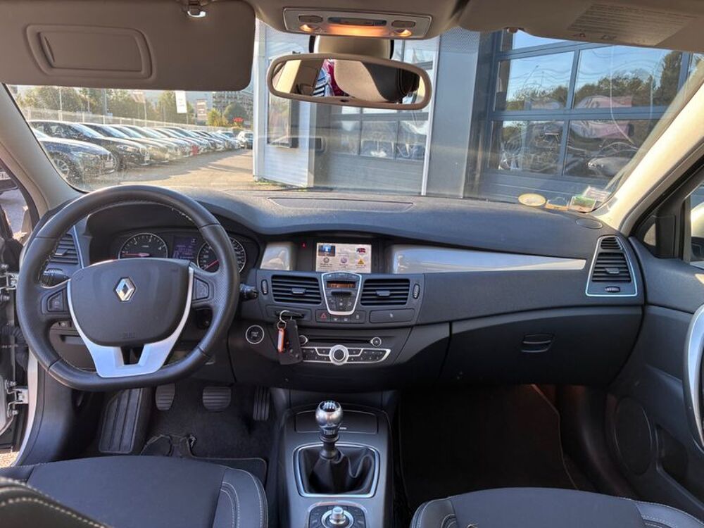 Laguna III Estate 2.0 DCI 150CH ENERGY BOSE EDITION ECO&sup2; 4control / ATTELAGE 2011 occasion 38130 ECHIROLLES