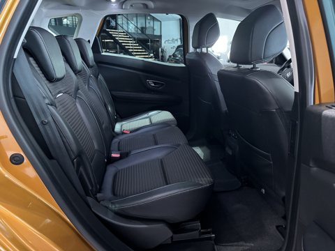 Scenic IV 1.7 BLUE DCI 150CH BUSINESS INTENS 2019 occasion 12000 RODEZ