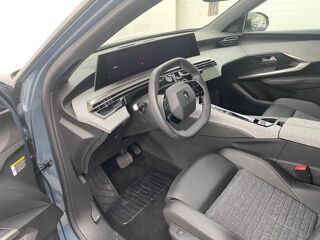 3008 1.2 Hybrid 145ch Allure Business e-DCS6 2026 occasion 95500 Gonesse