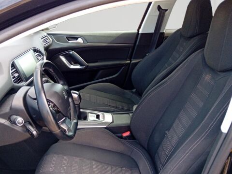 308 1.2 Puretech 110ch Allure S&S 5p 2017 occasion 28500 Vernouillet