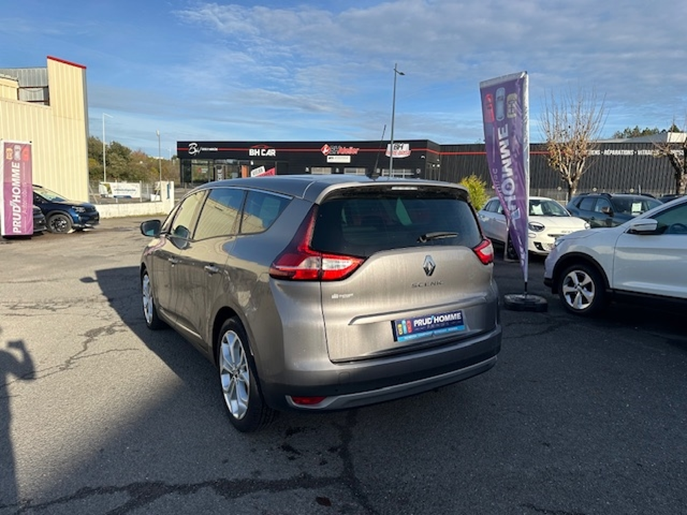 Grand scenic IV 1.7 BLUE DCI 120CH BUSINESS 7 PLACES 2020 occasion 16400 Puymoyen