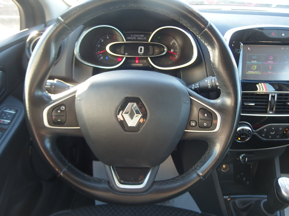 Clio IV 1.5 DCI 90CH ENERGY INTENS 5P 2017 occasion 10600 Savi&egrave;res